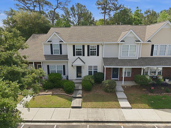 2nd image of 464 Doane Way