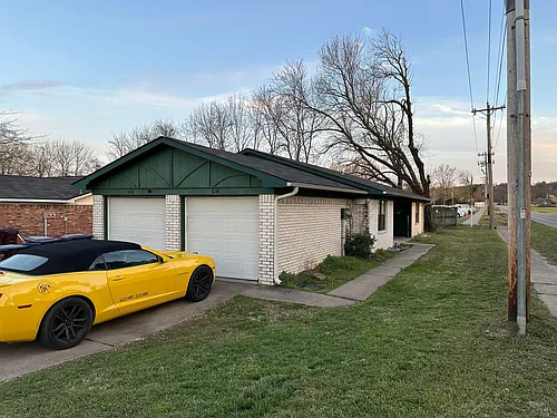 2802 Grinnell Ave Photo 1