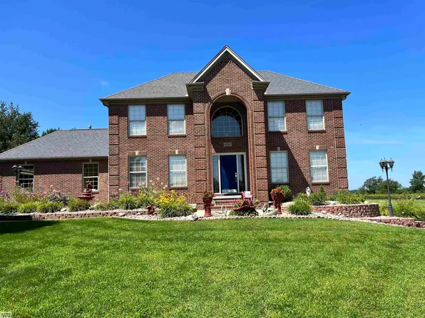 1205 Yule Rd, Leonard, MI 48367