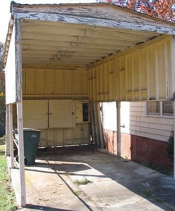 2nd image of 3019 Crescent Ln