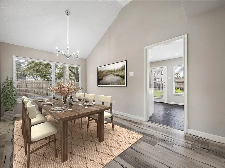 2414 Chelston Ct — Photo 3