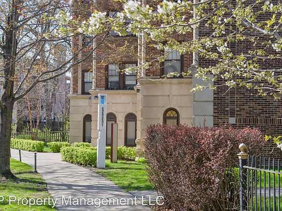 4th image of 5220 S Kenwood Ave APT 406