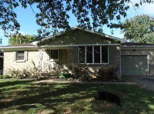 9606 Manor Ln, Mount Vernon, IN 47620