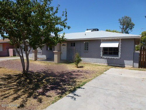 2nd image of 3222 W Glenrosa Ave