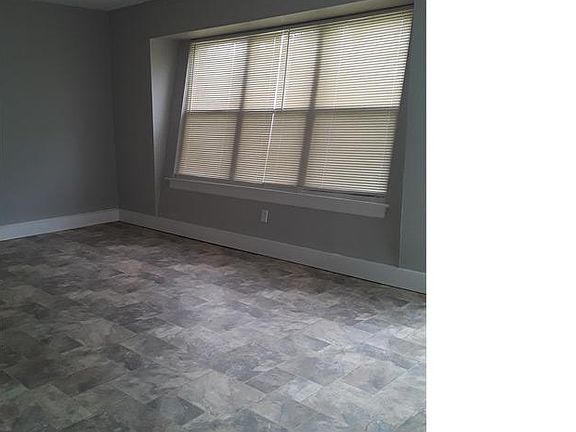 2nd image of 1233 Laredo Ave
