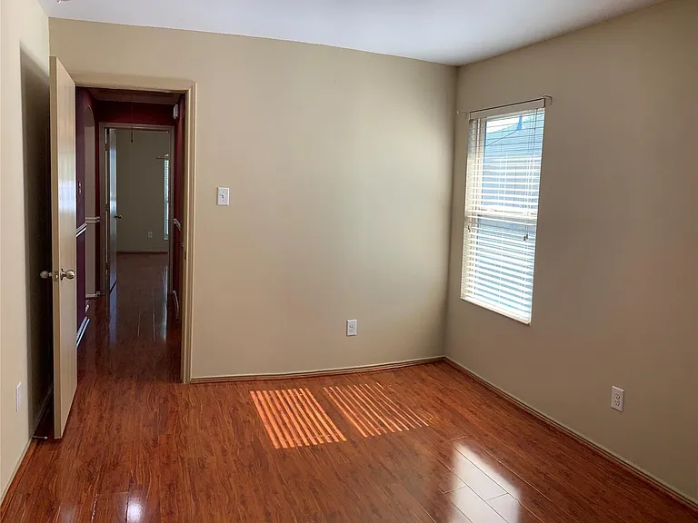 5603 Sunfall Bend Ln — Photo 9