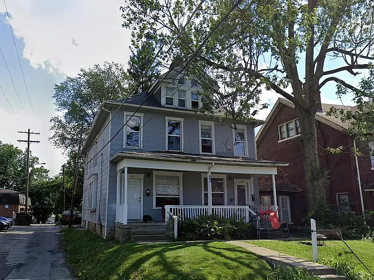 305 E 19th Ave — Photo 1