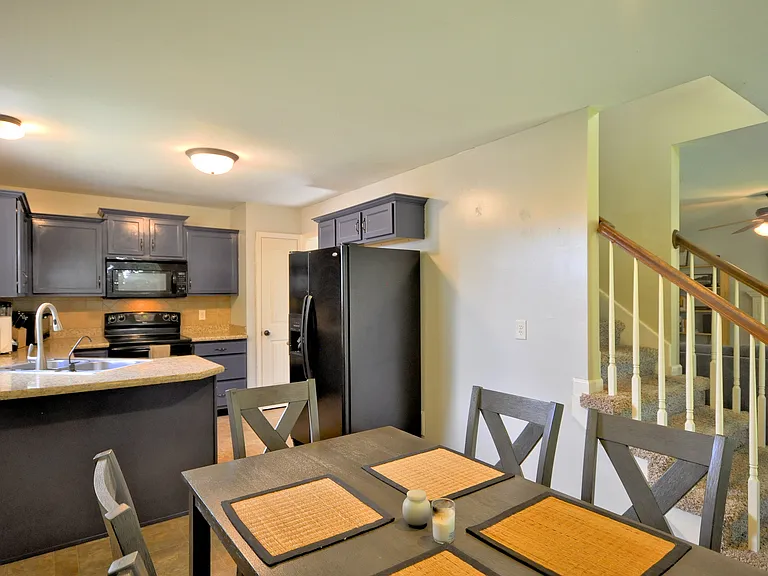 1212 Morstead Dr — Photo 13