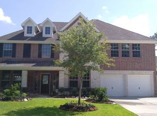 1703 Moore Dr, Pearland, TX 77581