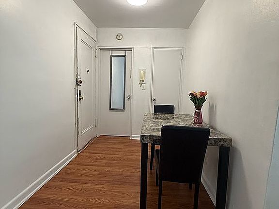 3rd image of 125-5 84th Ave #2
