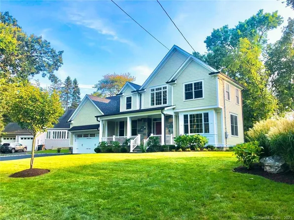18 Deep Spring Lane, Stamford, CT 06907