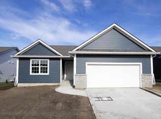 2952 SW Country Ln, Ankeny, IA 50023