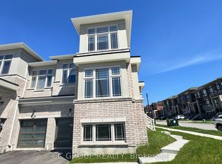 1032 Crowsnest Holw, Pickering, ON L1X 0P6