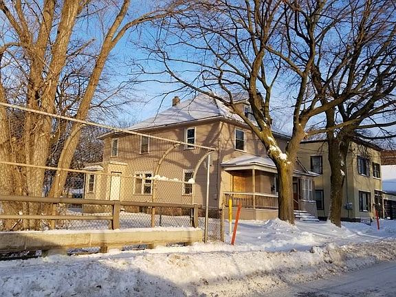 2nd image of 712 Champion St