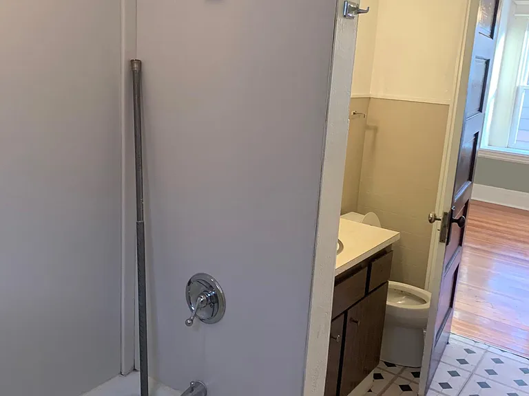 310 Woodruff Ave #2 — Photo 13