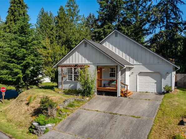 3615 Britzman Loop, Clinton, WA 98236
