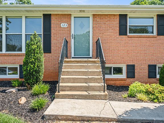 5th image of 123 Silver Springs Dr