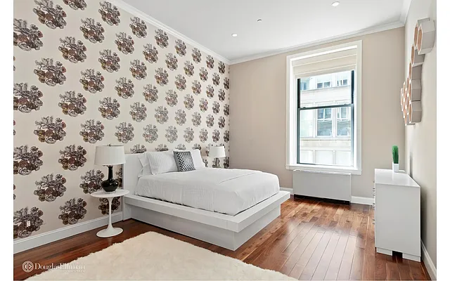 Sold by Douglas Elliman | media 14