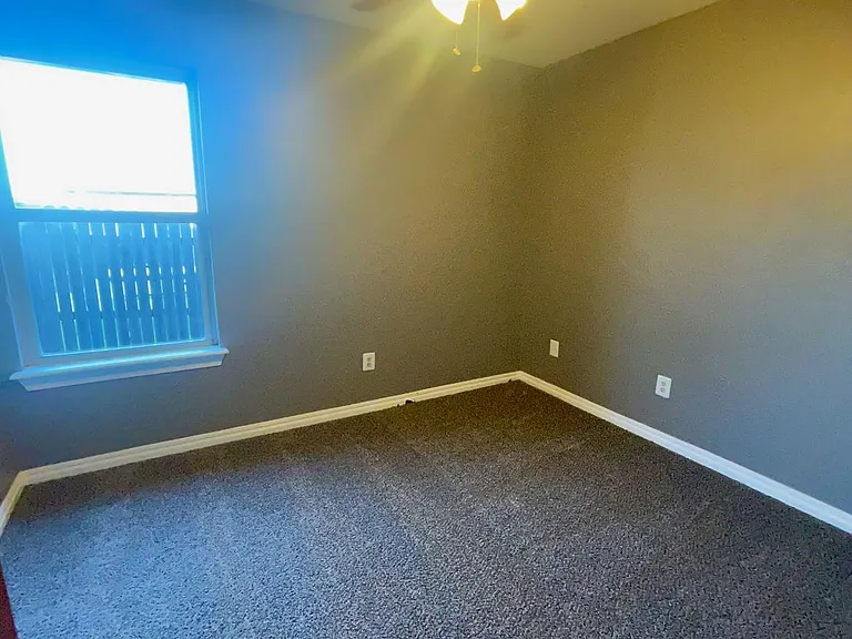 819 Rickwood Cir — Photo 23