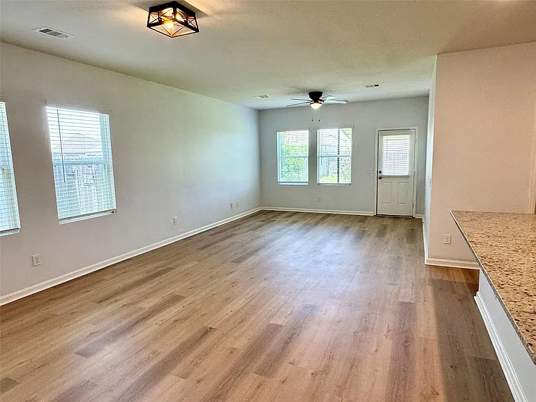 10141 Pappas Dr — Photo 8