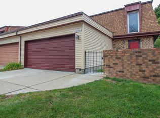 25070 Sherwood Cir, Southfield, MI