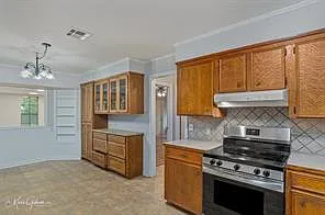 108 Deerwood Ln — Photo 9