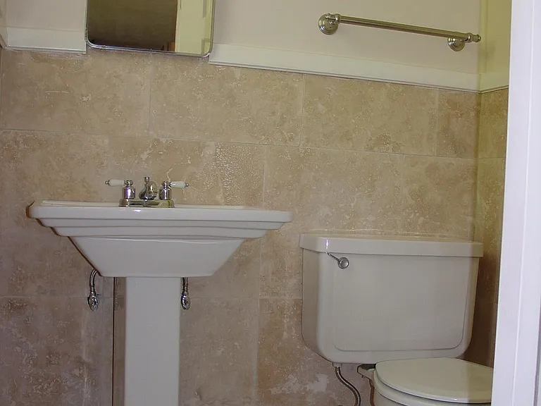 102 Caldwell St — Photo 9