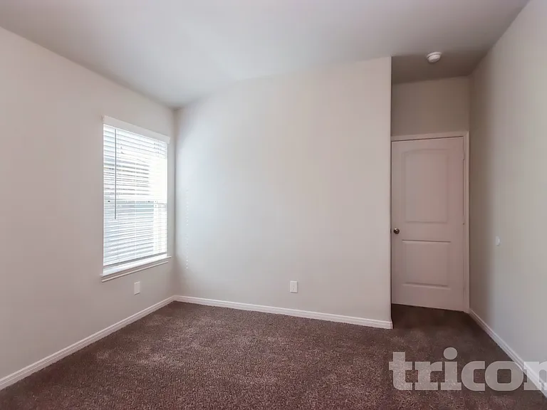 9838 Glen Brook Ln — Photo 12