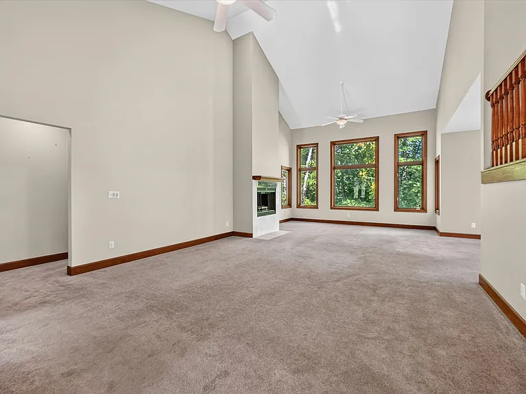 3187 Turnberry Dr — Photo 8