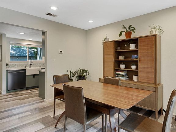 5th image of 2315 Cross Avenue