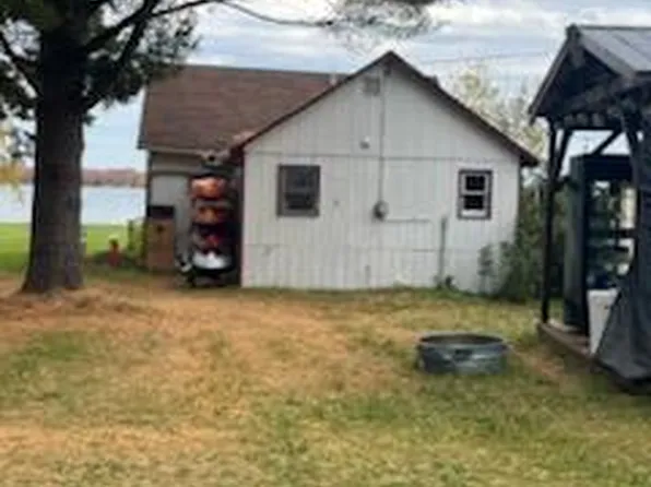 15985 S Trails End Row, Barbeau, MI 49710
