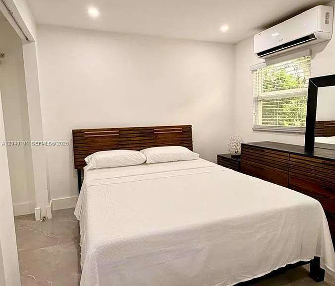 2255 SW 33rd Ave #1 — Photo 13