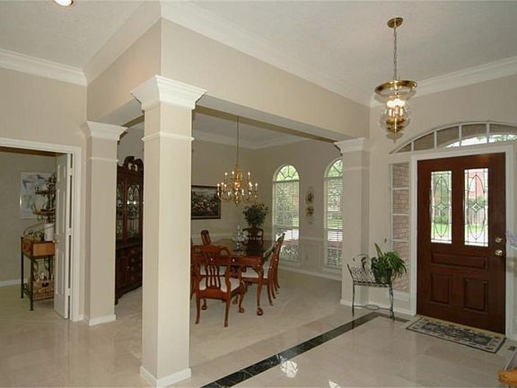5th image of 4018 Village Corner Dr