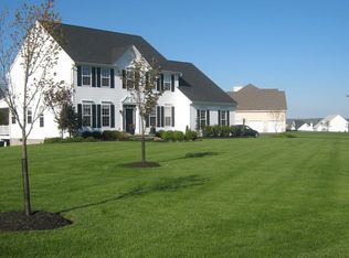 25 Music Mountain Blvd, Lambertville, NJ 08530