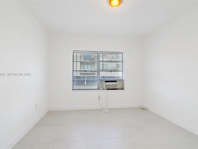 974 Biarritz Dr #11 — Photo 8