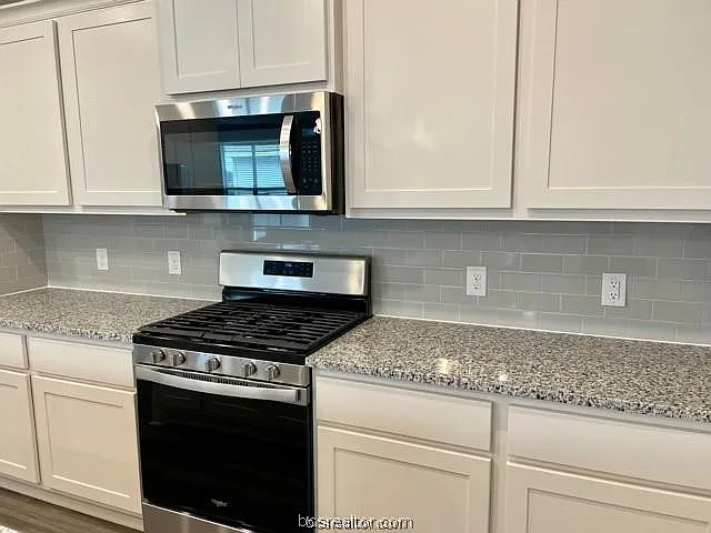 1312 McQueeny Dr — Photo 5