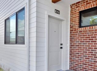 105 S 8th St #104, Lynden, WA 98264