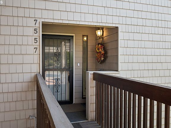 4th image of 7557 N Edgewater Ave