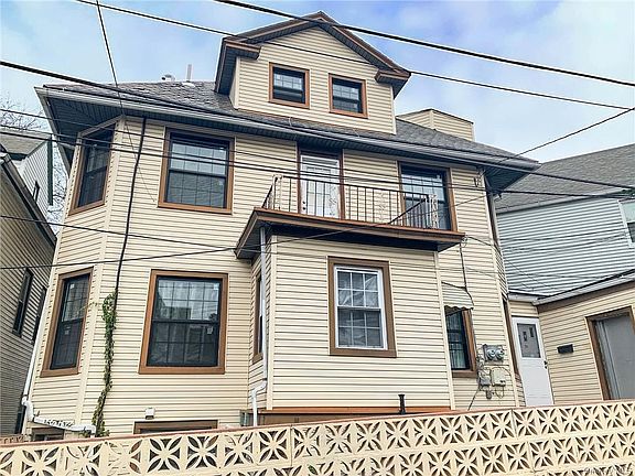 2nd image of 31-33 Pearl St