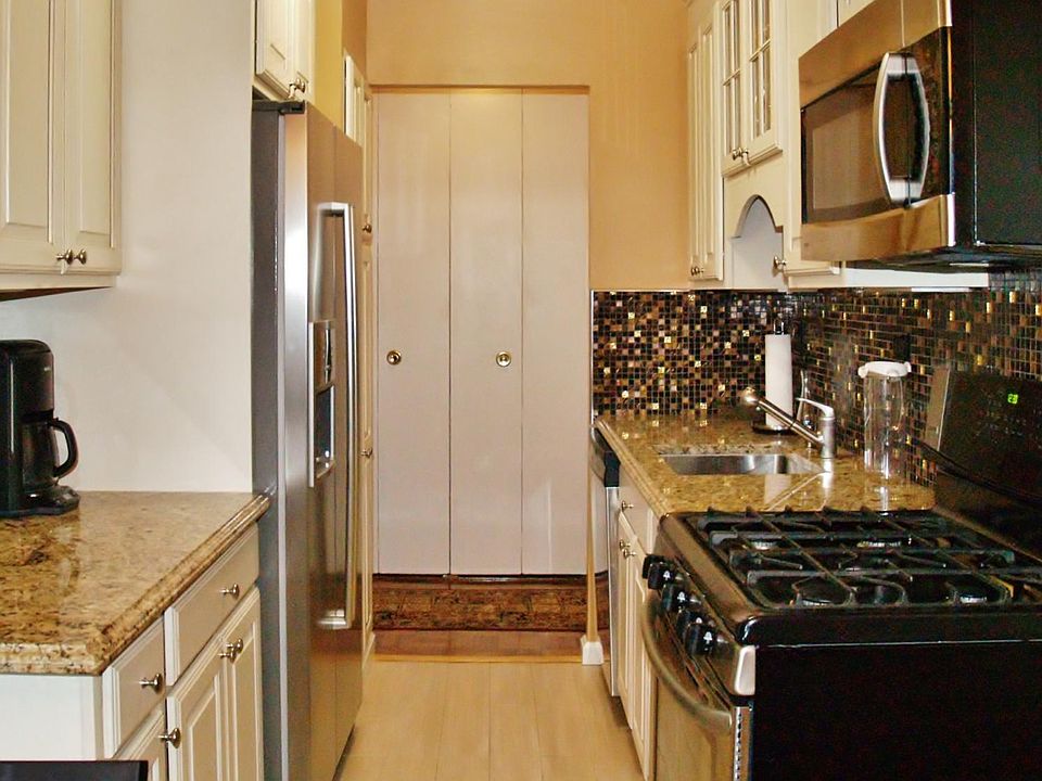 1st image of 1623 3rd Ave APT 31D