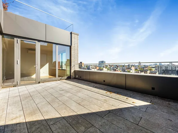 123 Melrose Street image 3 of 27