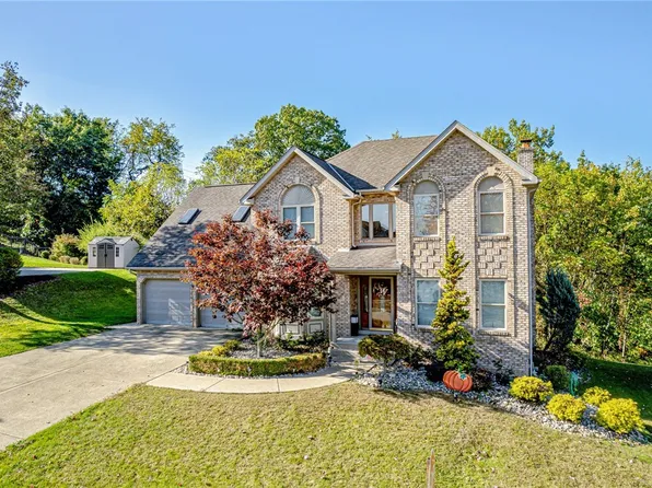 910 Rockland Dr, Pittsburgh, PA 15239