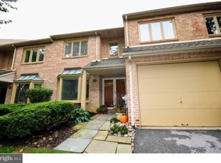 100 Amity Dr, Chesterbrook, PA 19087