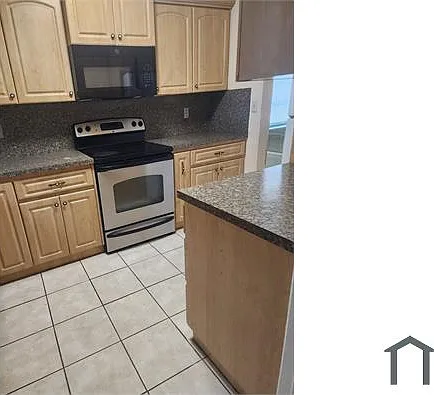 244 NW 12th Ct — Photo 4