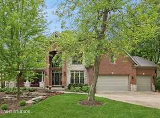 1950 Legends Dr, Wheaton, IL 60189