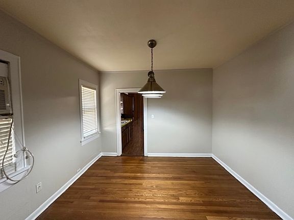 5th image of 1616 Linden St