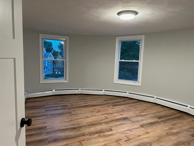 28 Salem St #3 — Photo 6