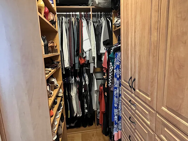 1 Scott Cir #504 — Photo 8