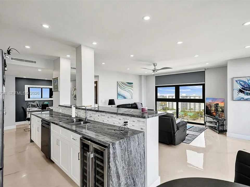 3031 N Ocean Blvd #1906