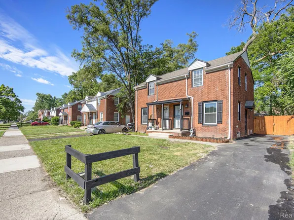16881 Hubbell St, Detroit, MI 48235